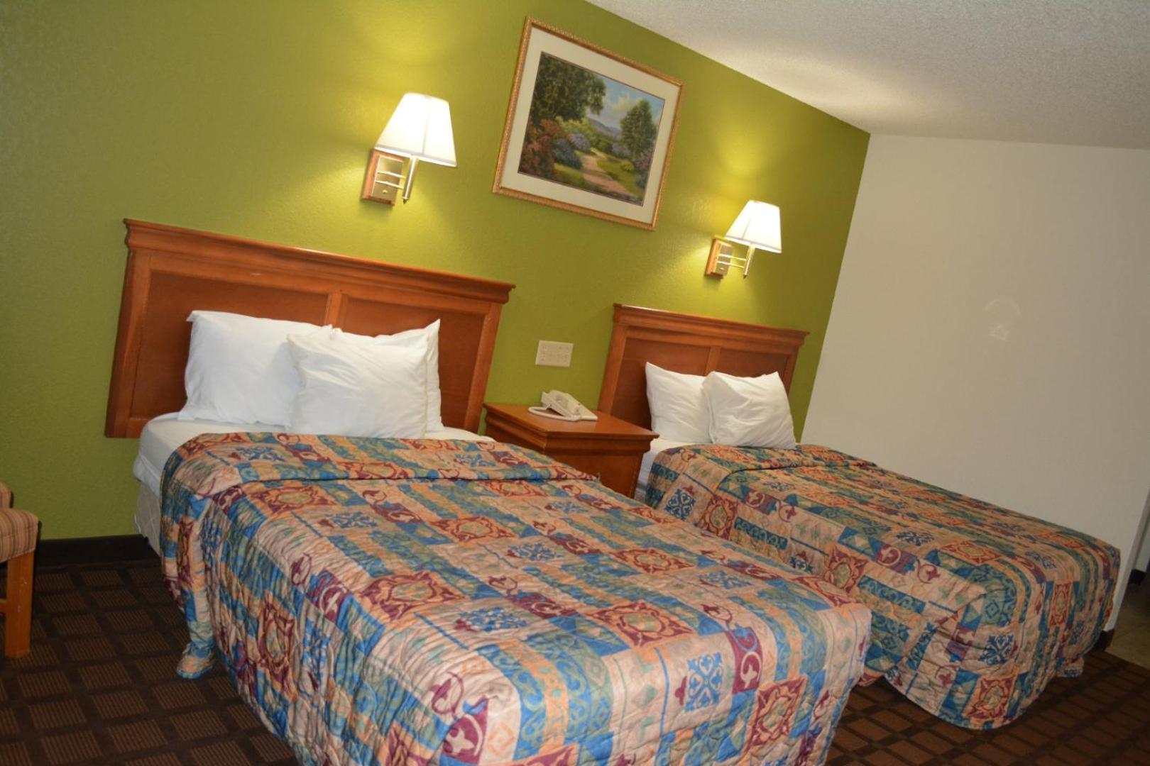 Bloomer Inn & Suites Esterno foto