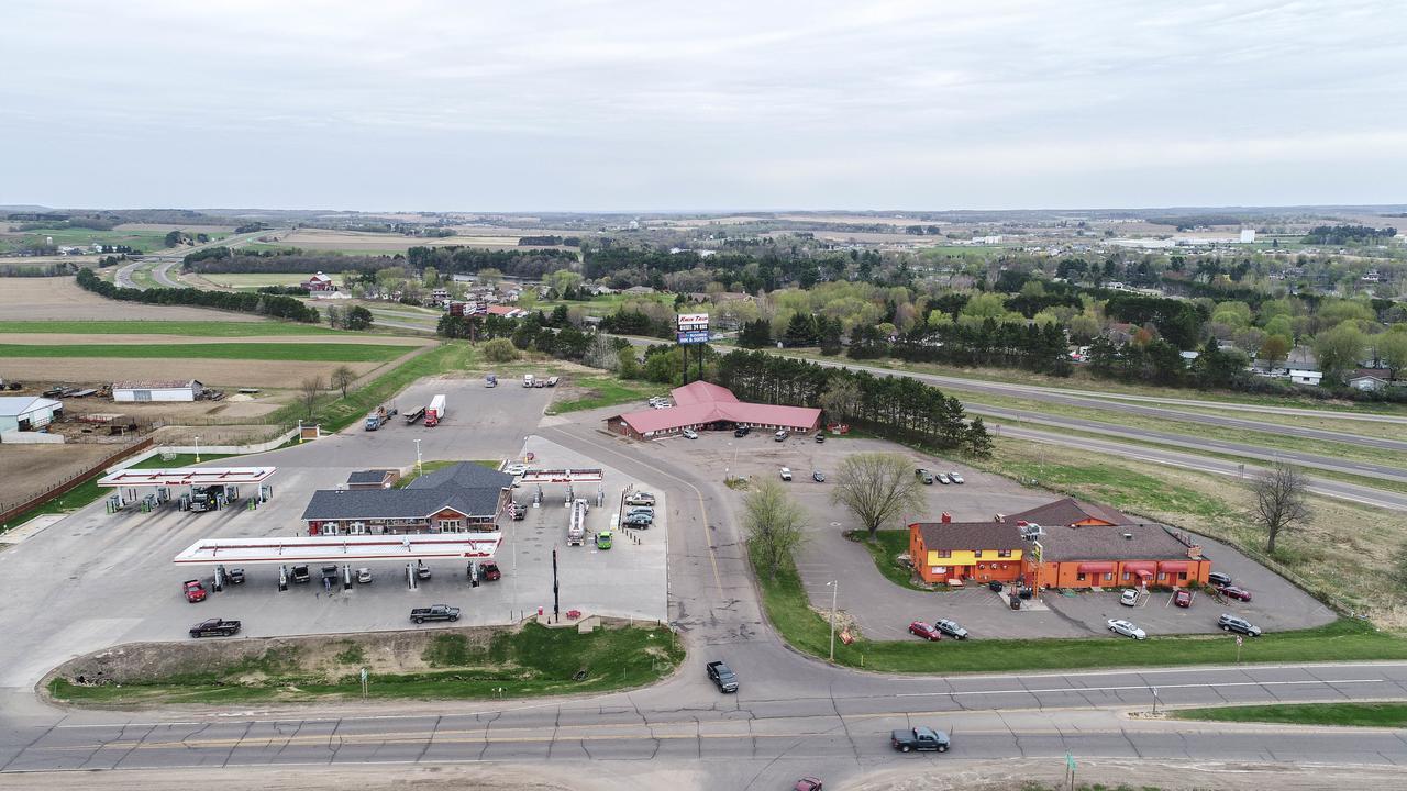 Bloomer Inn & Suites Esterno foto