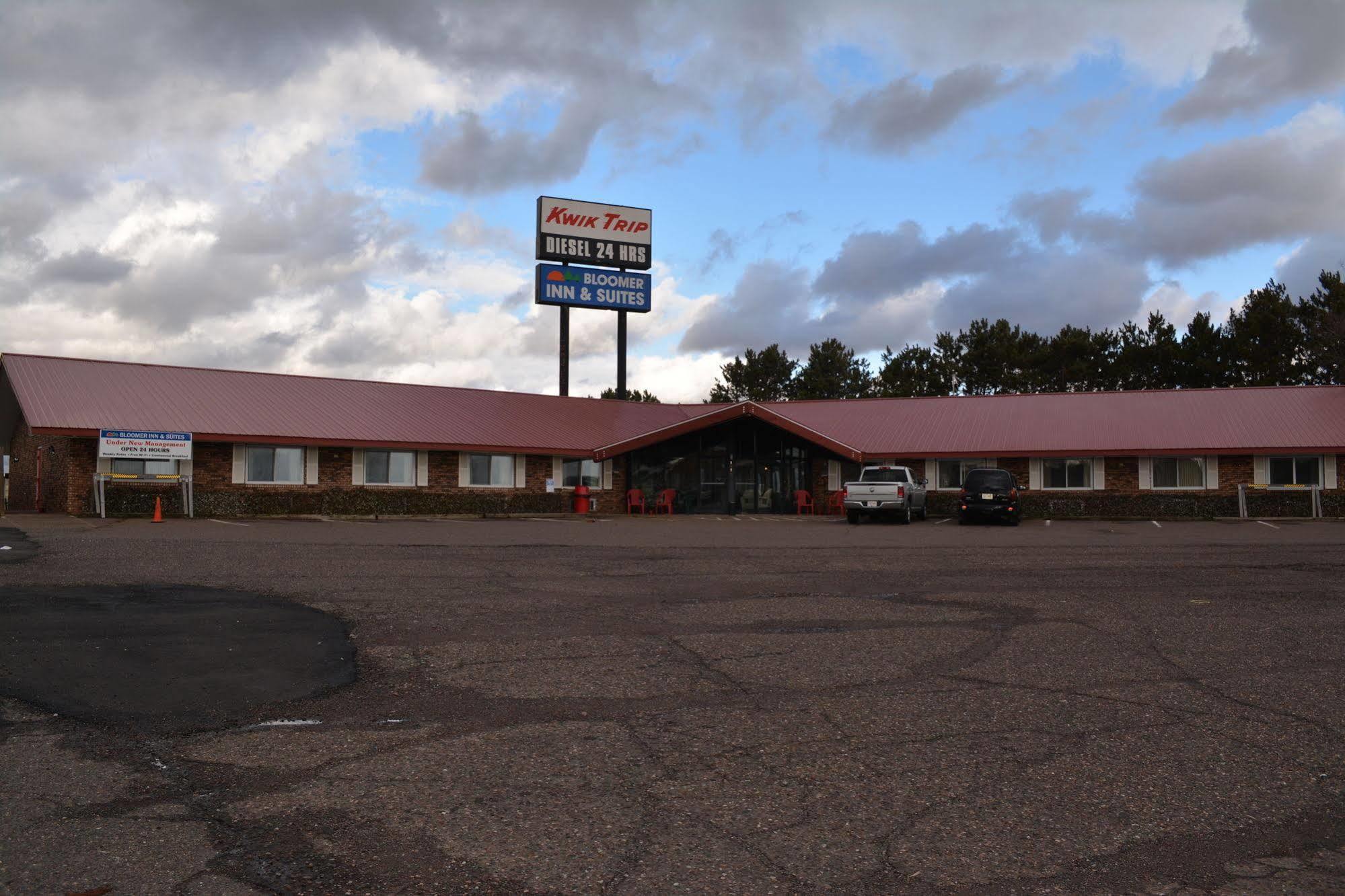Bloomer Inn & Suites Esterno foto