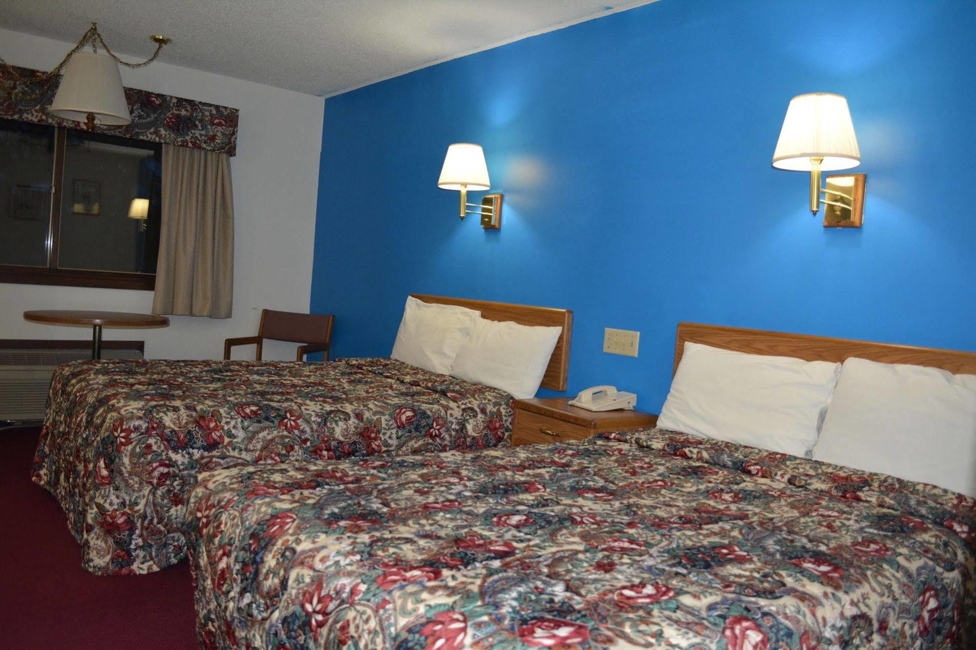 Bloomer Inn & Suites Esterno foto