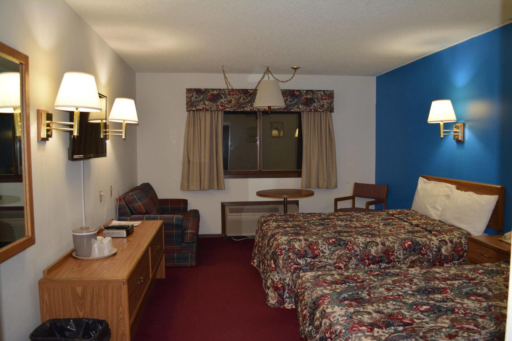 Bloomer Inn & Suites Esterno foto