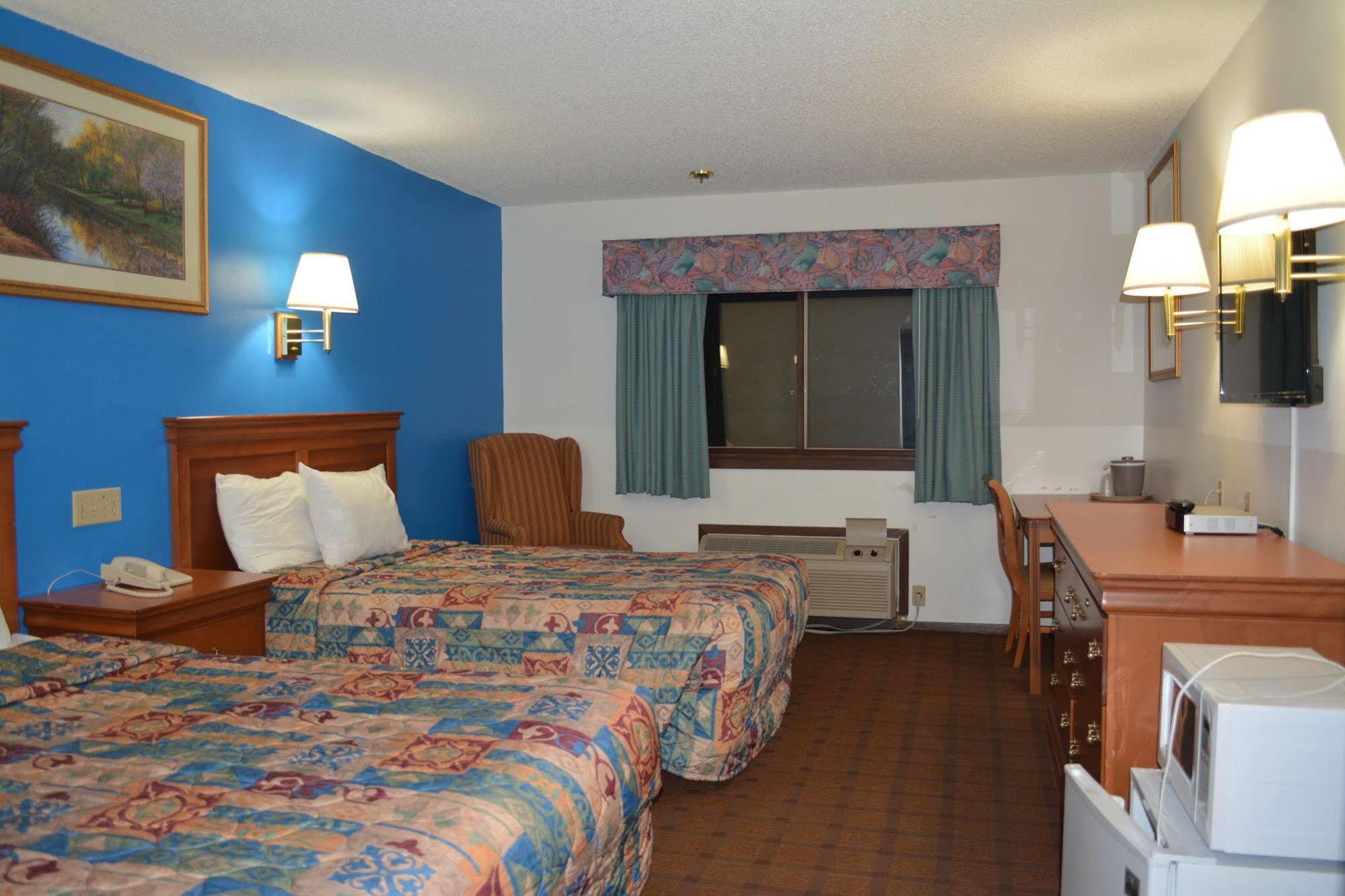 Bloomer Inn & Suites Esterno foto
